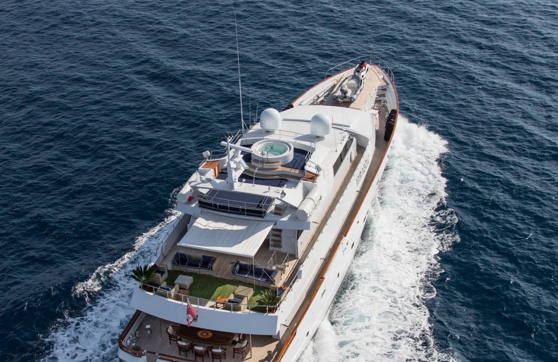 An image of Miraggio yacht