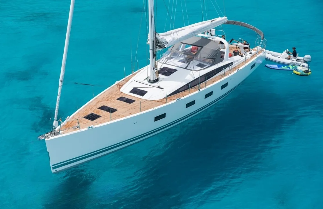 An image of Lunous yacht