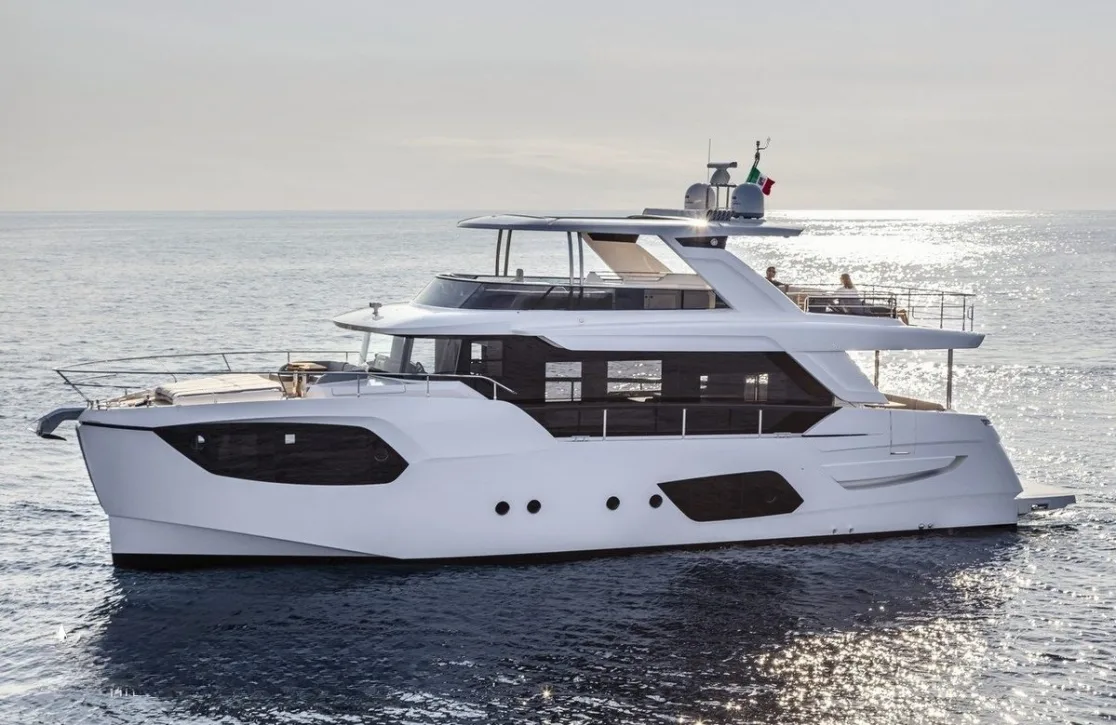 An image of Legend II yacht