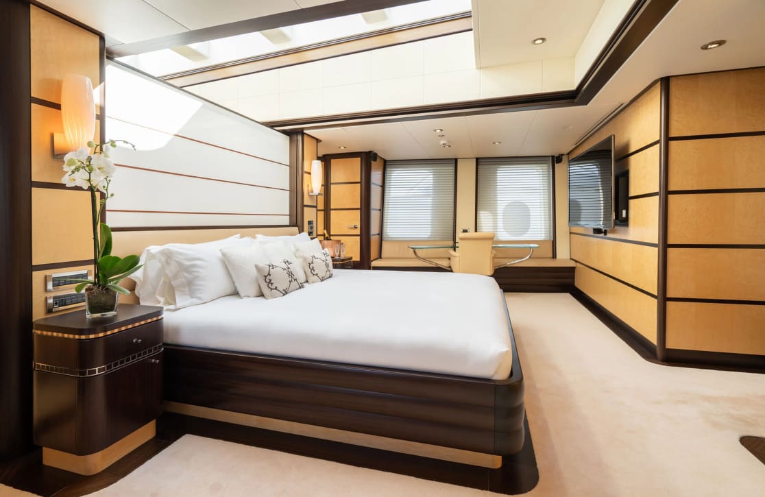 An image of Harle yacht