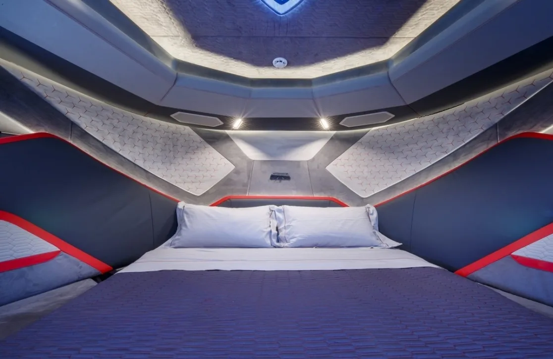 An image of Fast One yacht