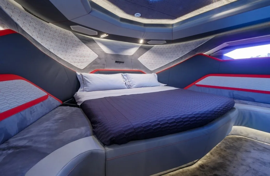 An image of Fast One yacht