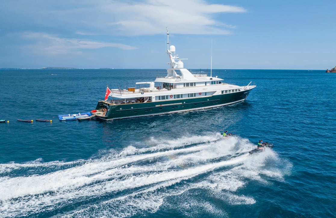 An image of Emerald yacht