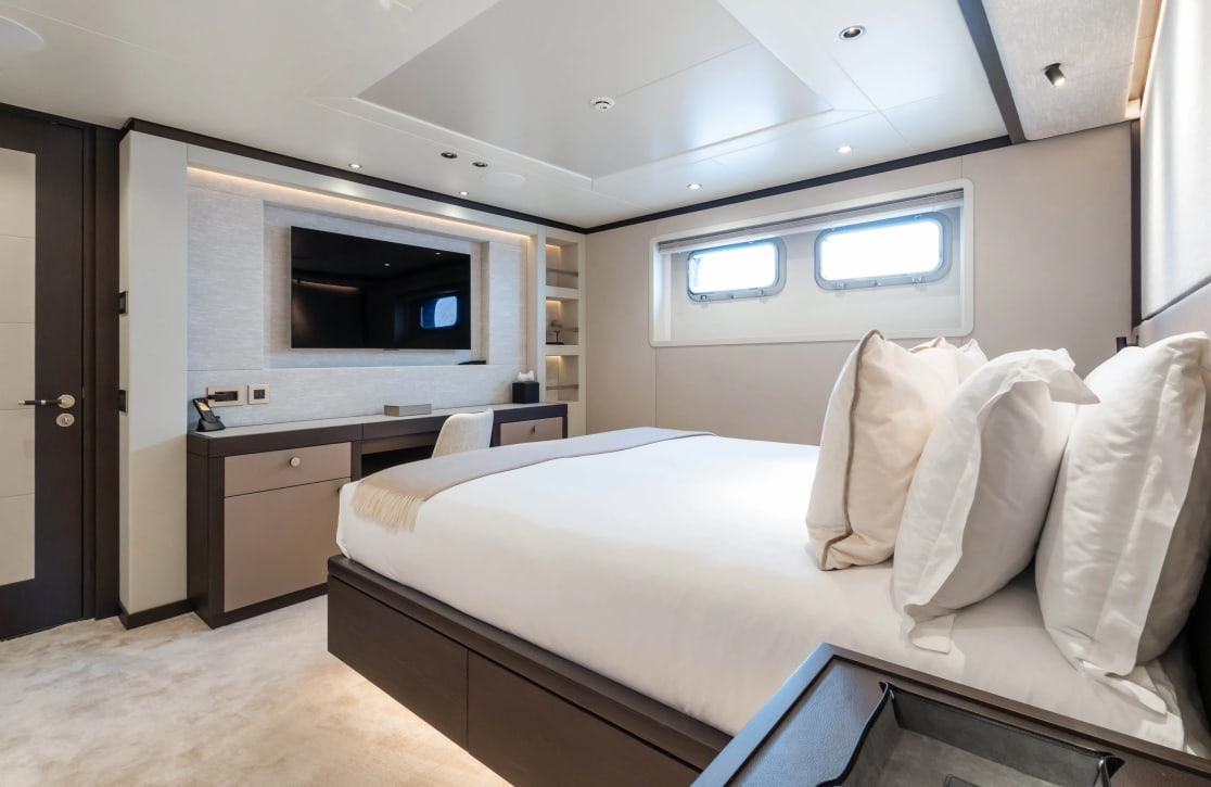 An image of Emerald yacht