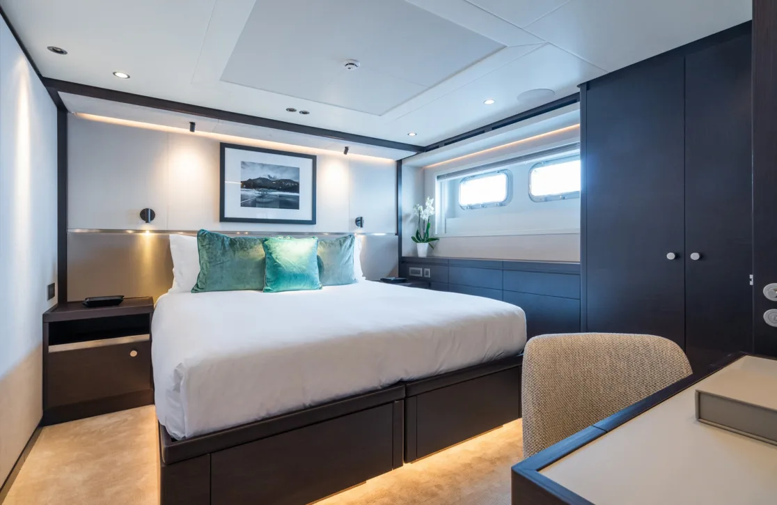 An image of Emerald yacht