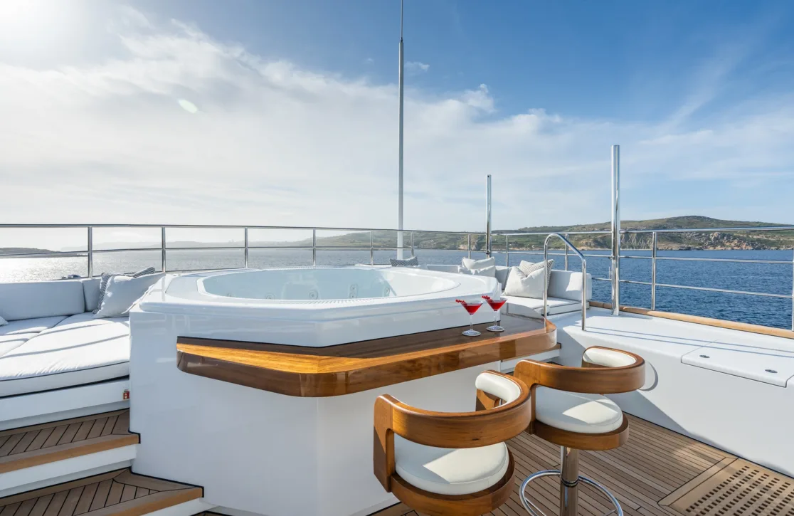 An image of Emerald yacht