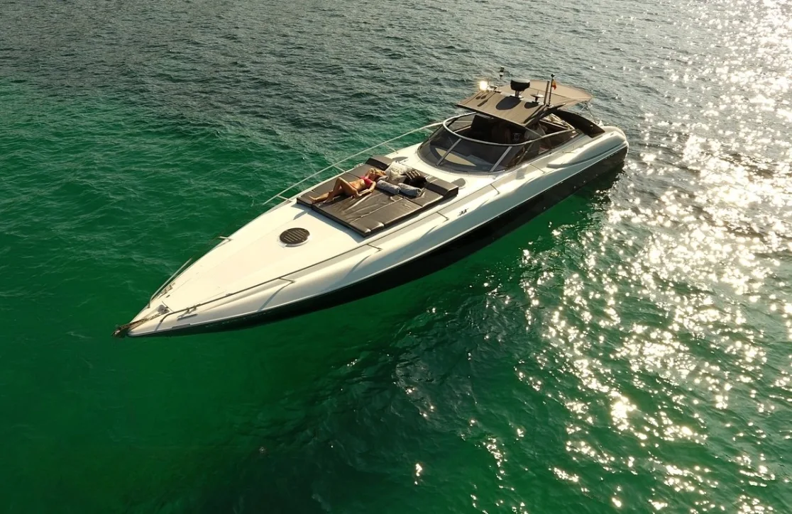 An image of 007 yacht