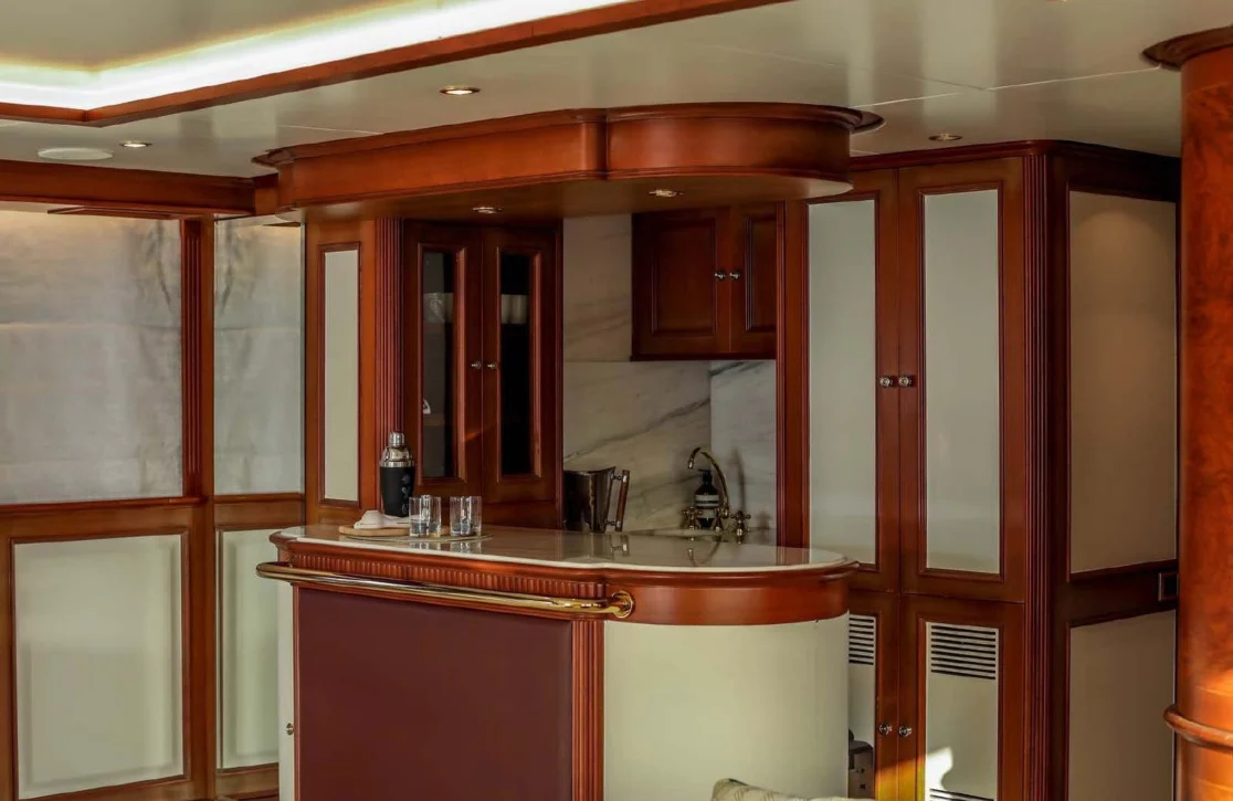 An image of Dxb yacht