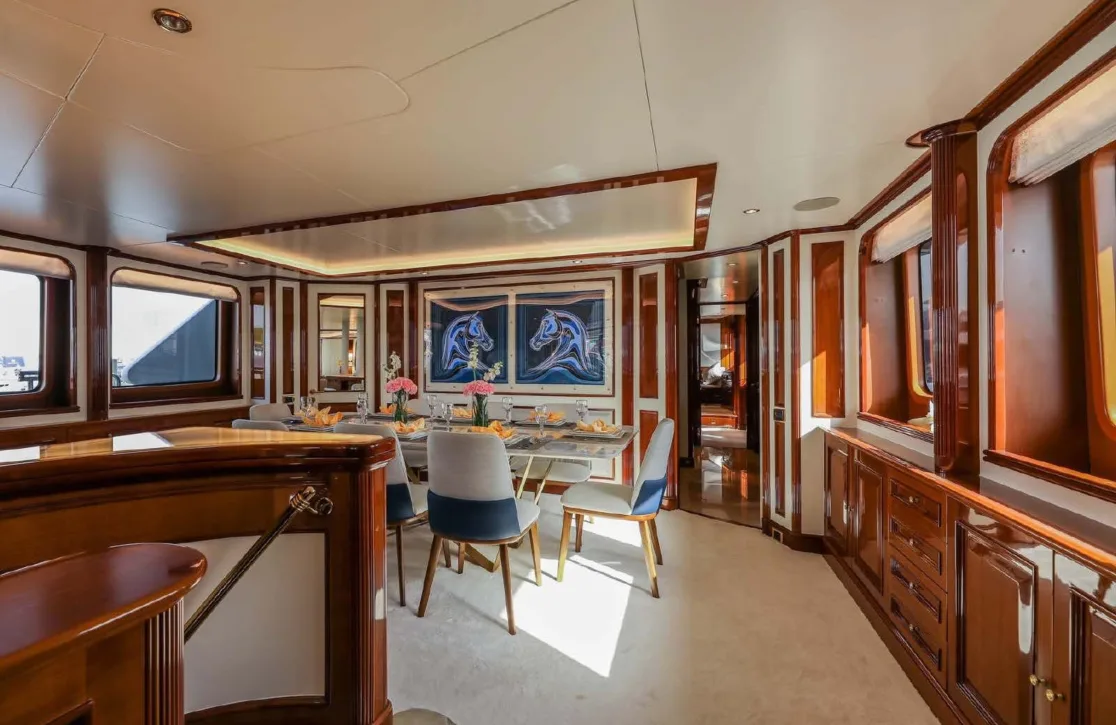 An image of Dxb yacht