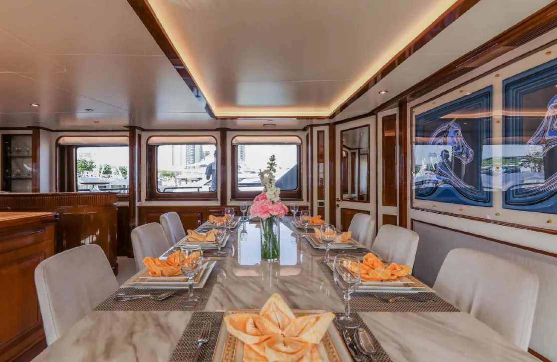 An image of Dxb yacht