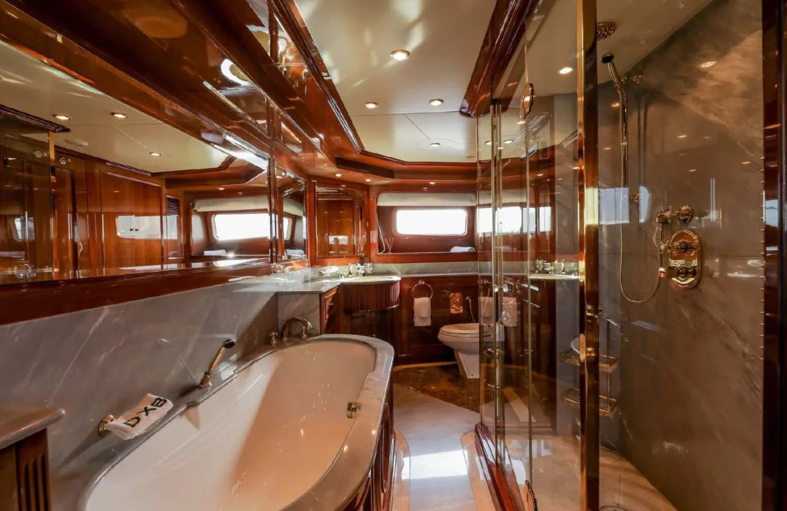 An image of Dxb yacht