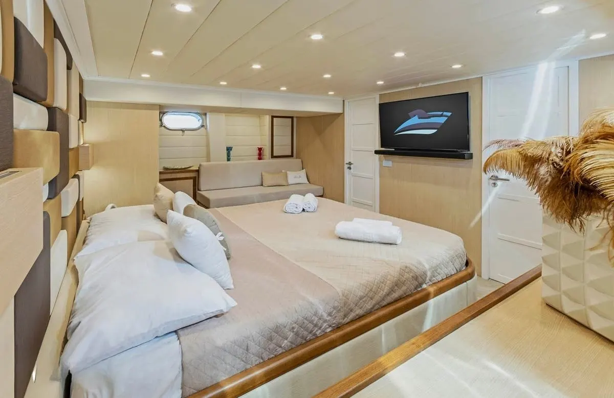 A preview of interior Bedroom cabin