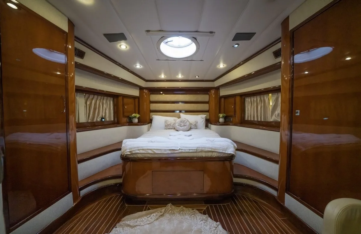 A preview of interior Bedroom cabin