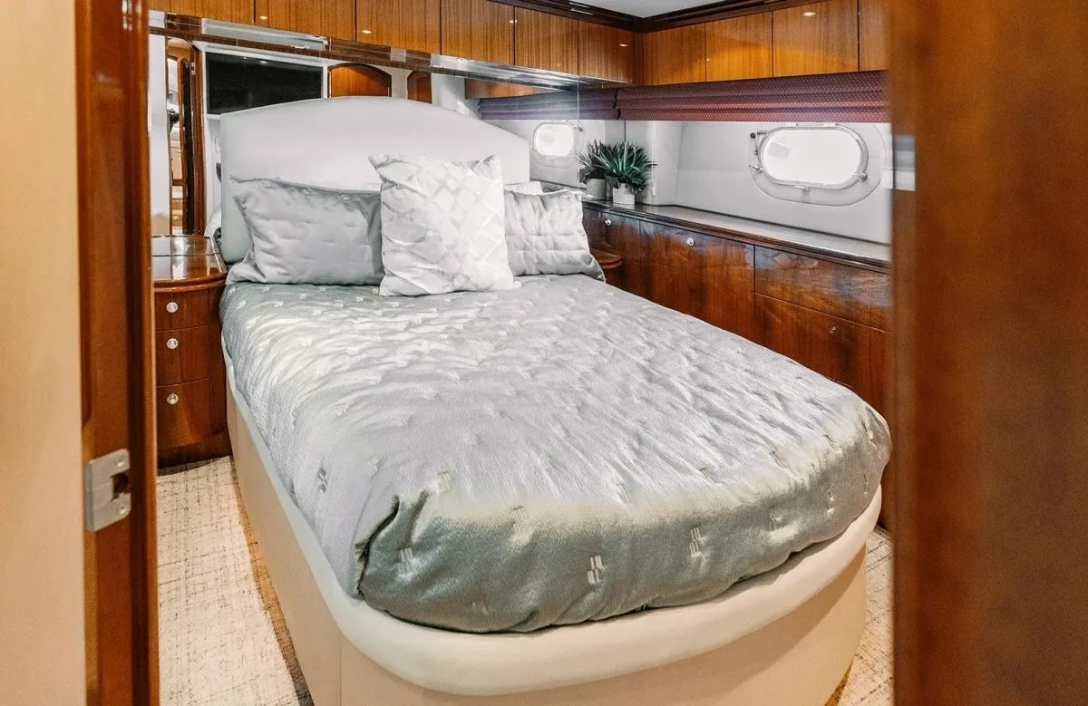 A preview of interior Bedroom cabin