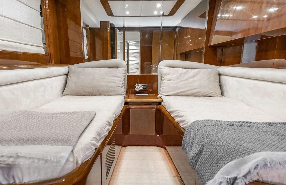 A preview of interior Bedroom cabin