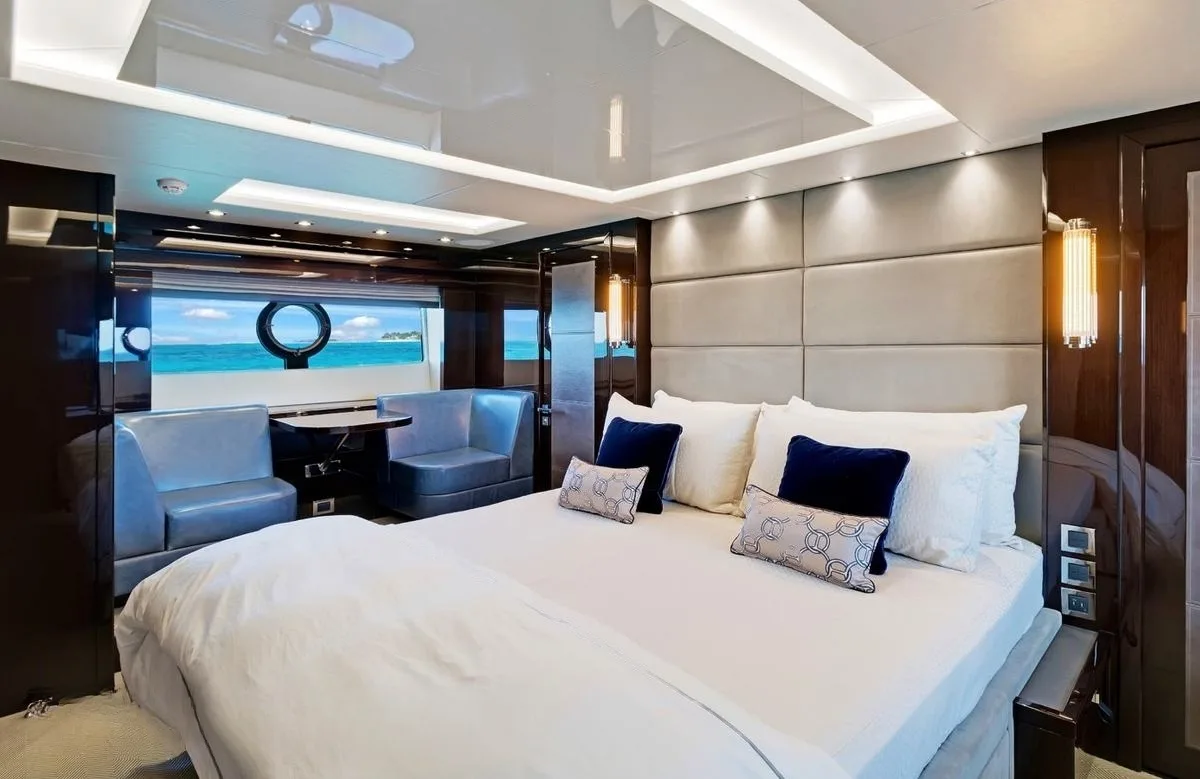 A preview of interior Bedroom cabin