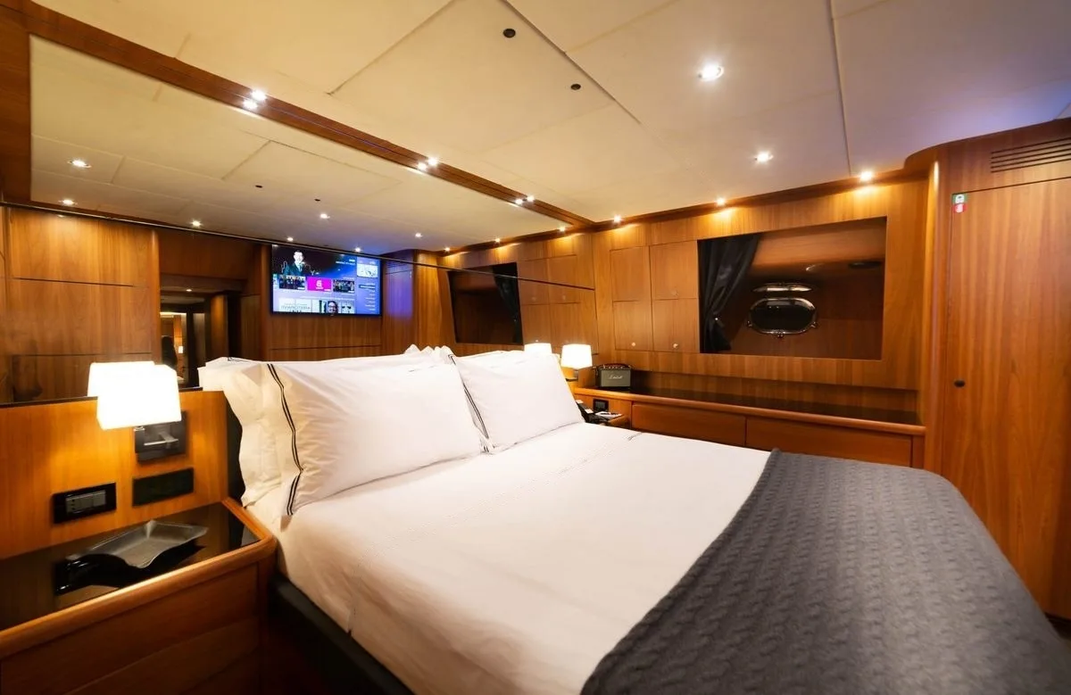 A preview of interior Bedroom cabin