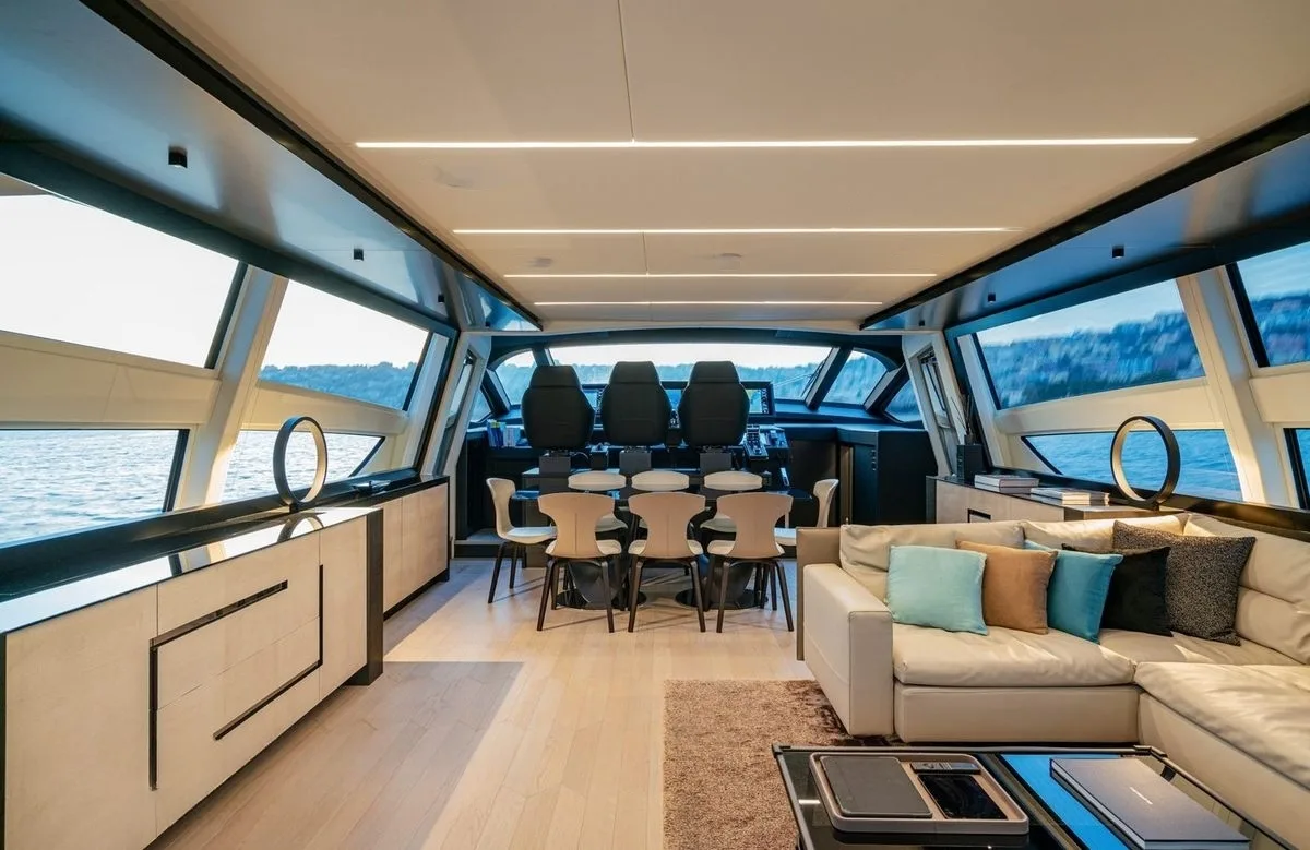 A preview of interior Bridge driving area