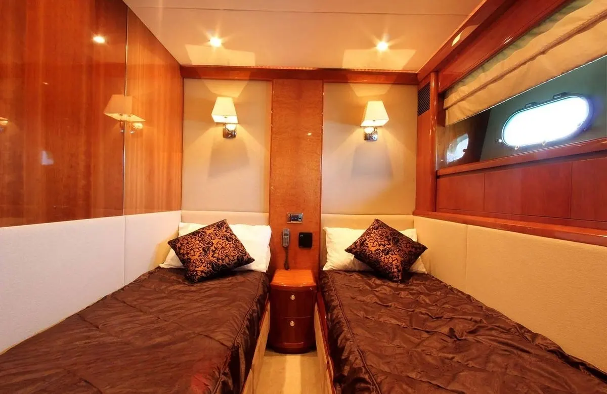 A preview of interior Bedroom cabin