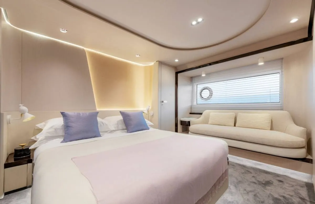 A preview of interior Bedroom cabin