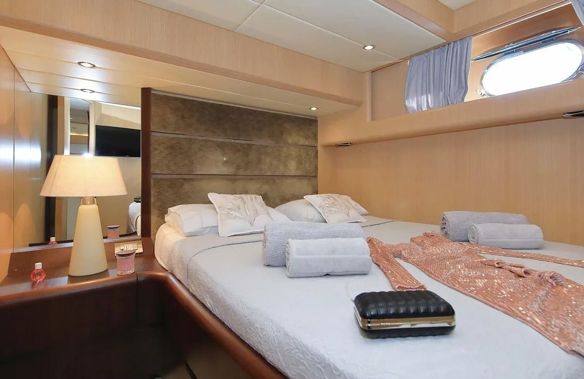 A preview of interior Bedroom cabin