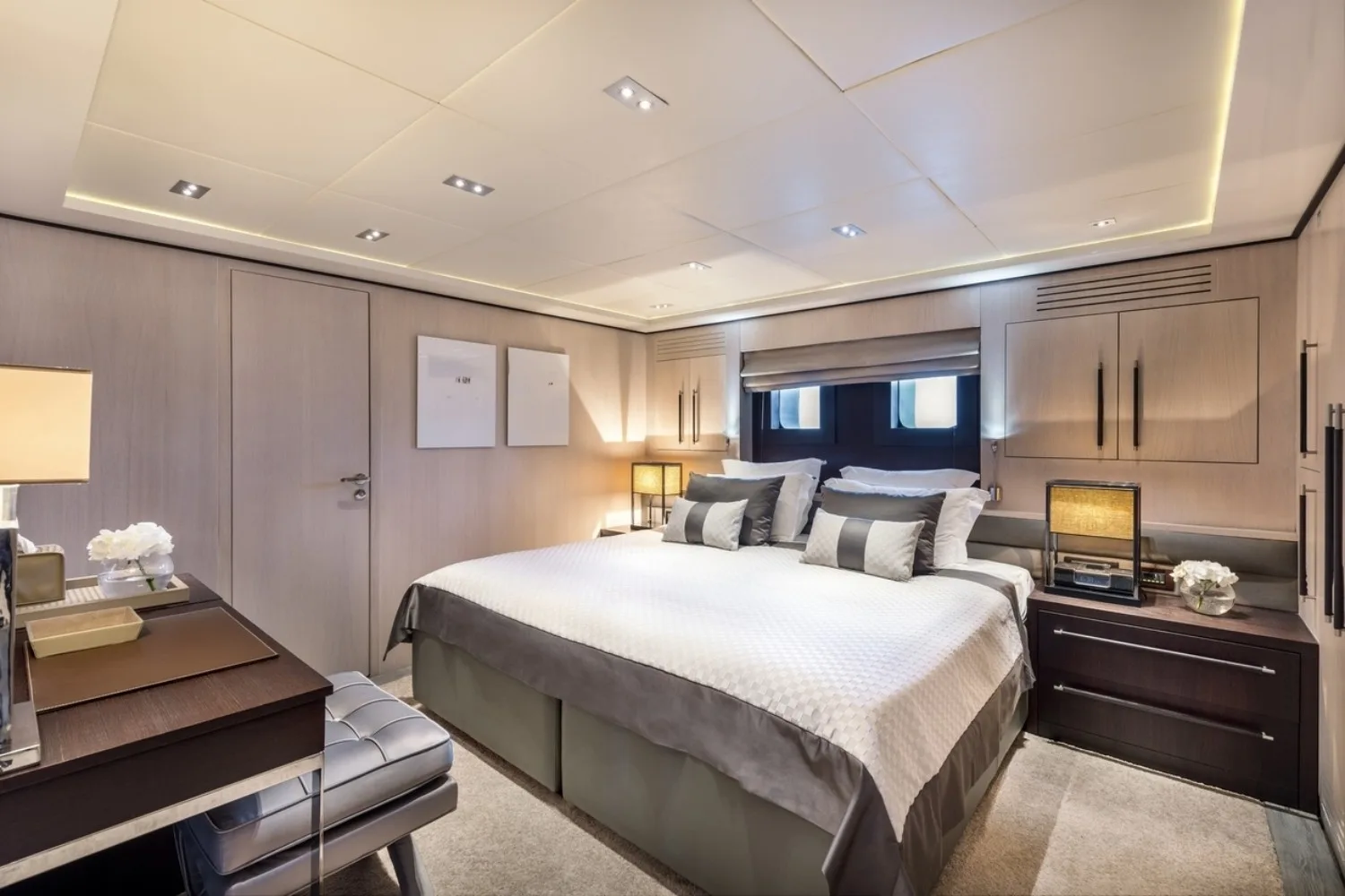 A preview of interior Bedroom cabin