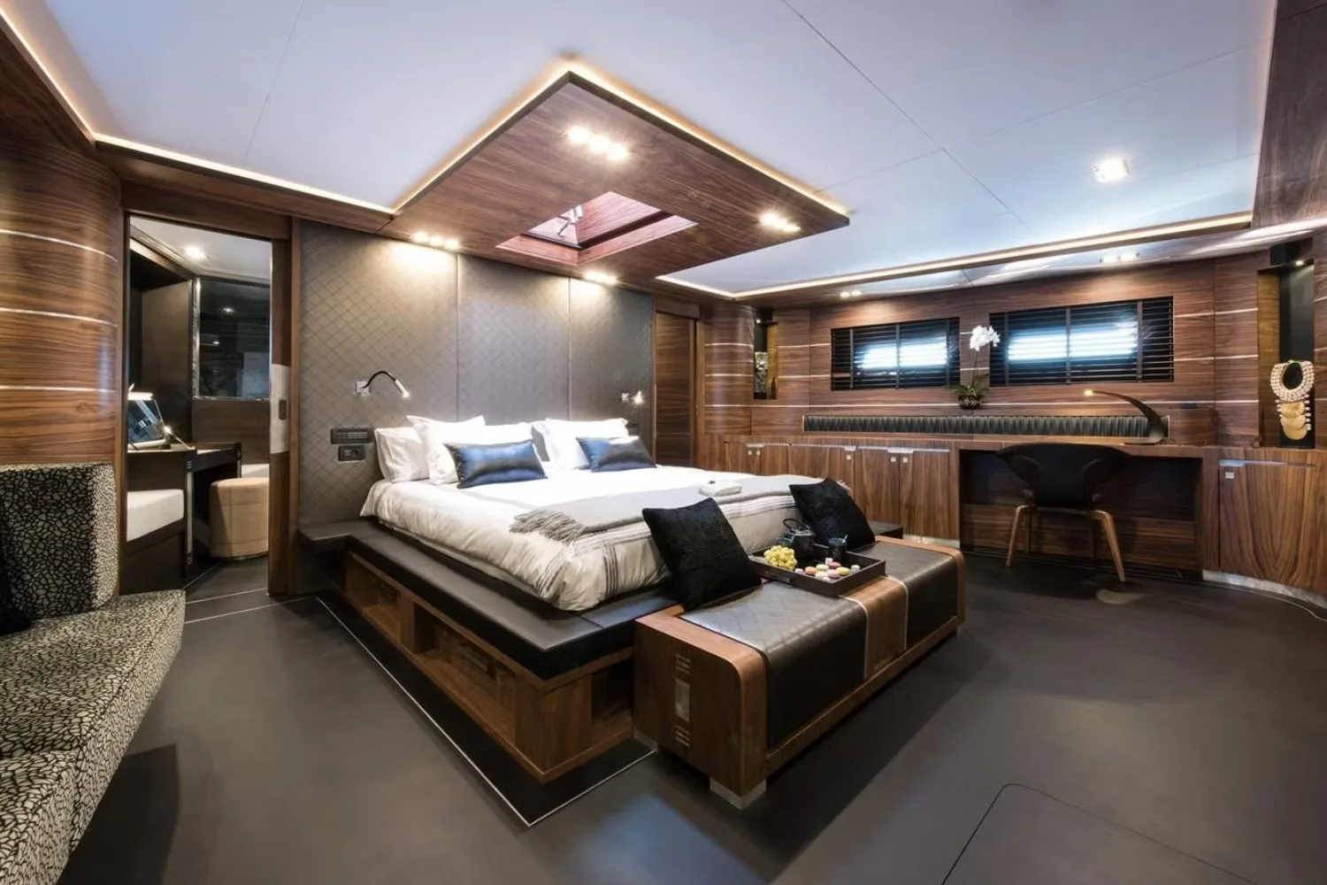 A preview of interior Bedroom cabin