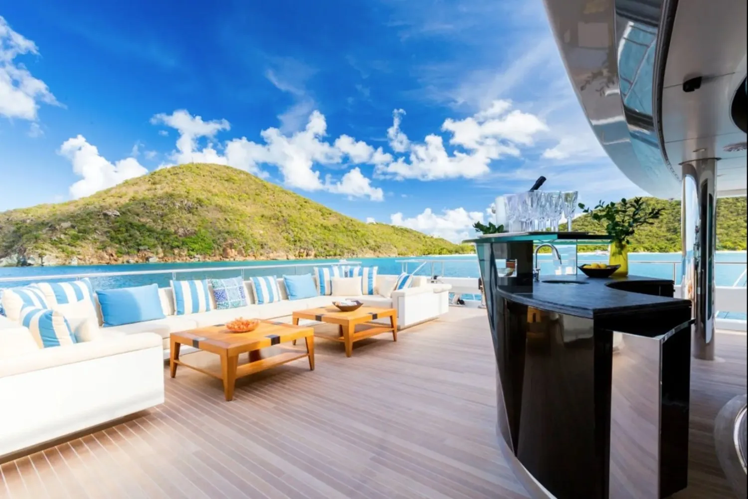 An image of Nora yacht