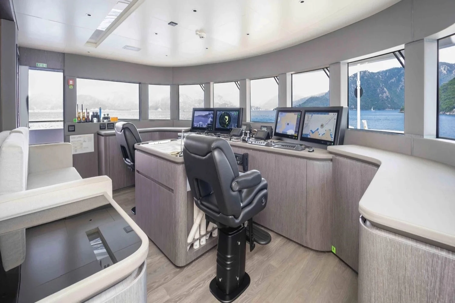 A preview of interior Bridge driving area