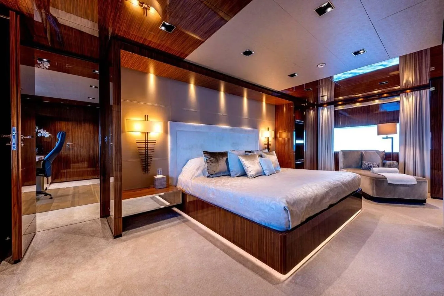 A preview of interior Bedroom cabin