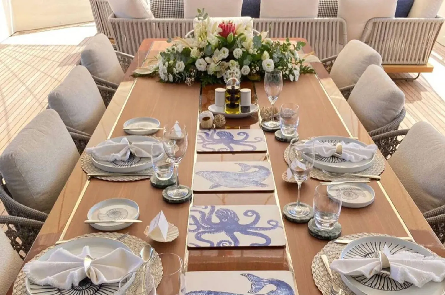 A preview of interior Dining