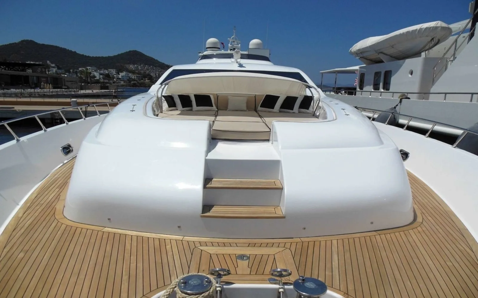 An image of White Pearl yacht