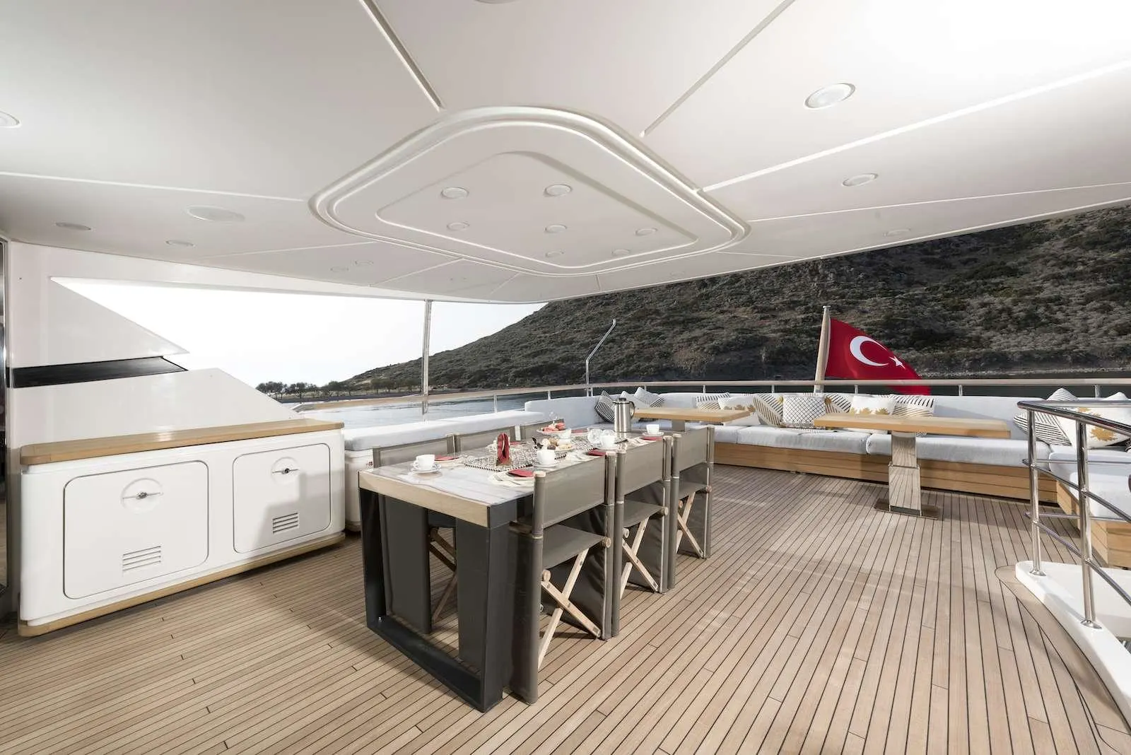 An image of Therapy yacht