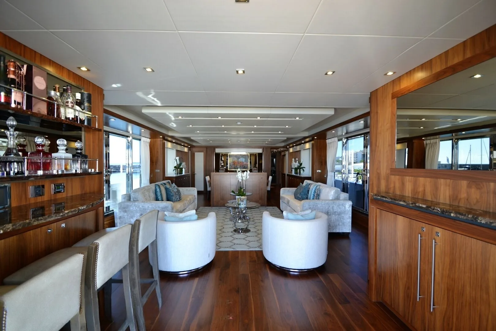 A preview of interior Bar or dance club