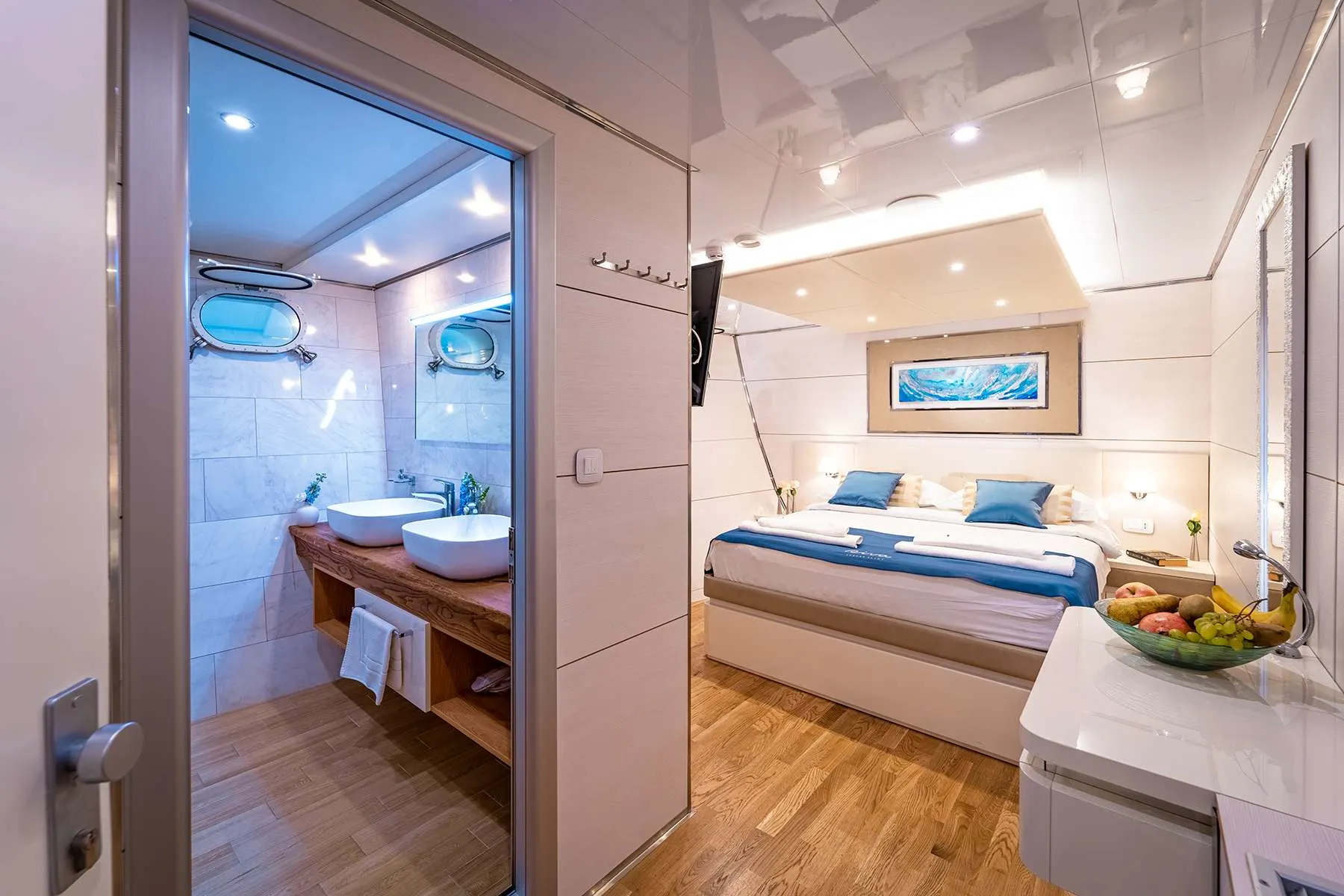 A preview of interior Bedroom cabin