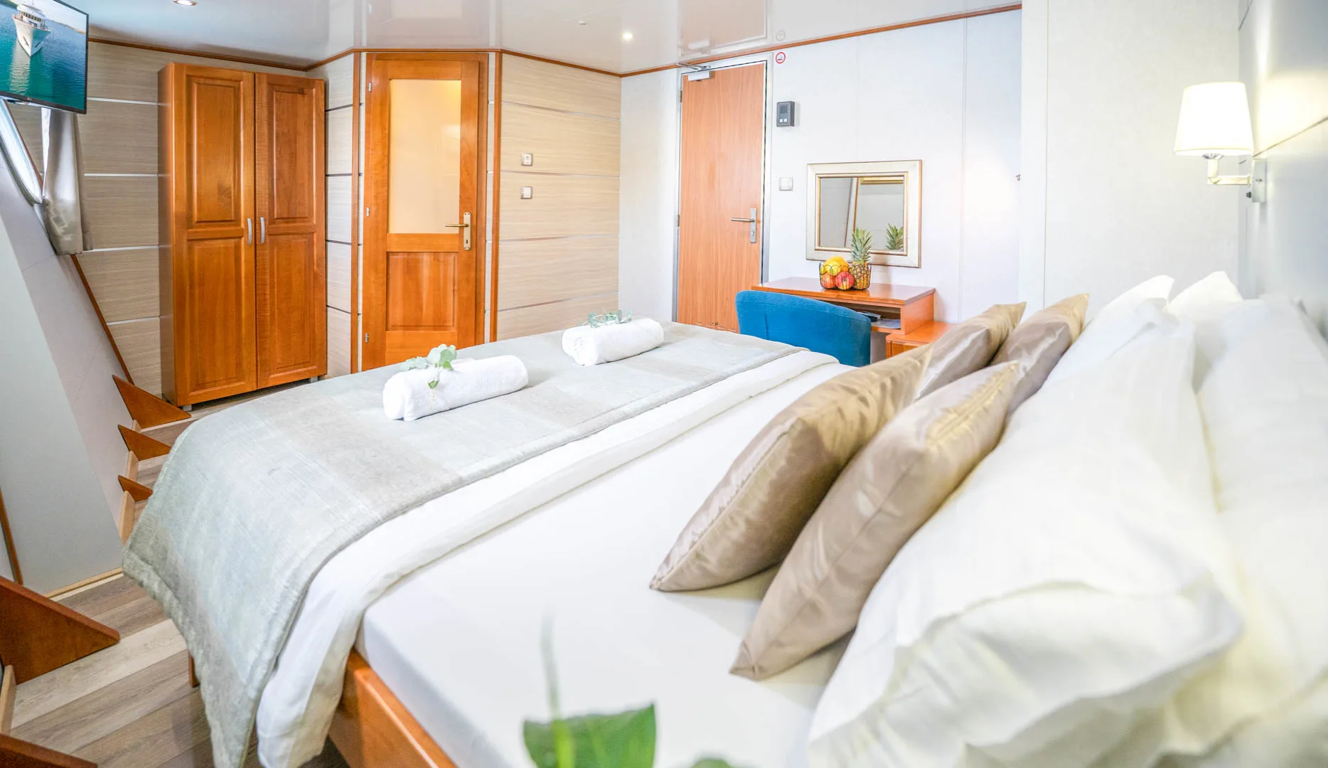 A preview of interior Bedroom cabin