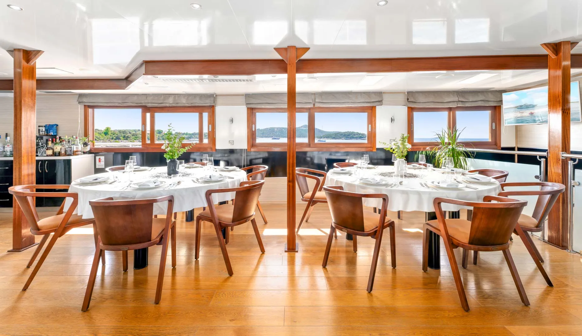 A preview of interior Dining