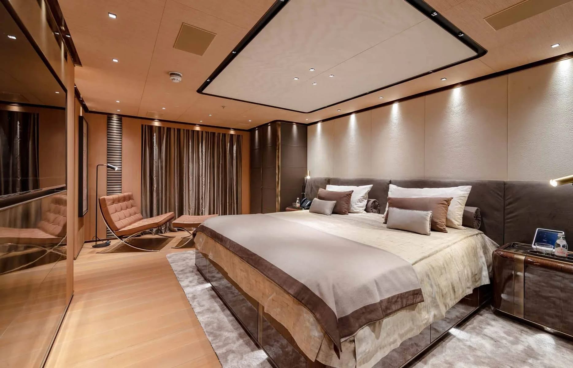 A preview of interior Bedroom cabin