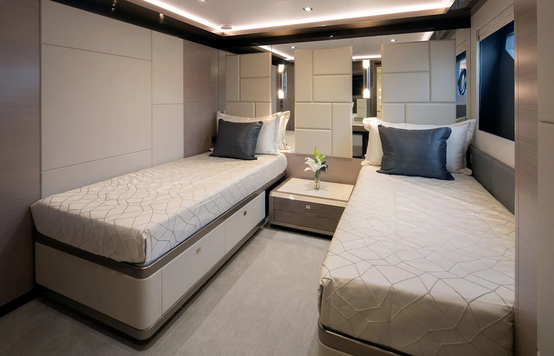 A preview of interior Bedroom cabin