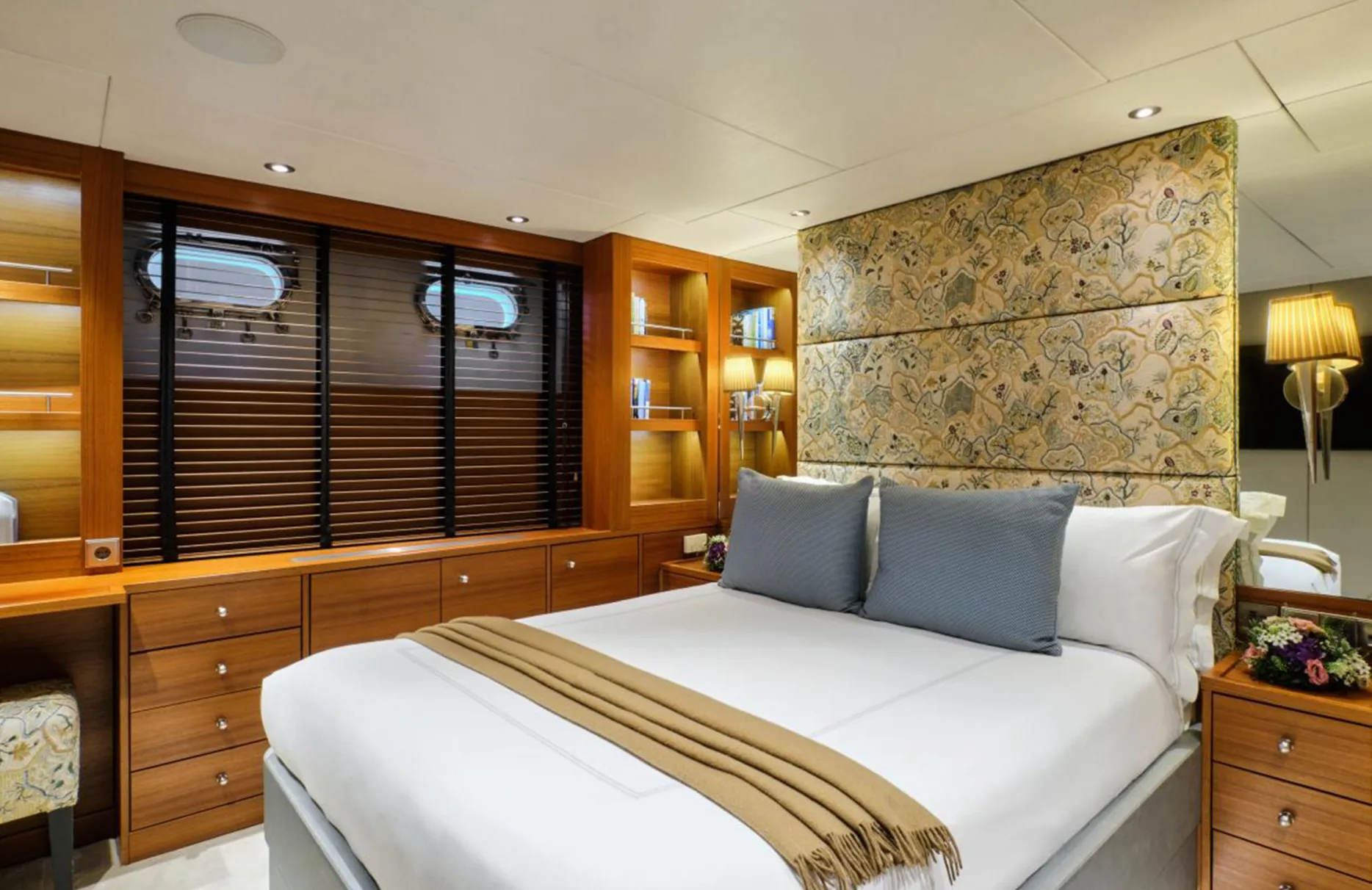 A preview of interior Bedroom cabin