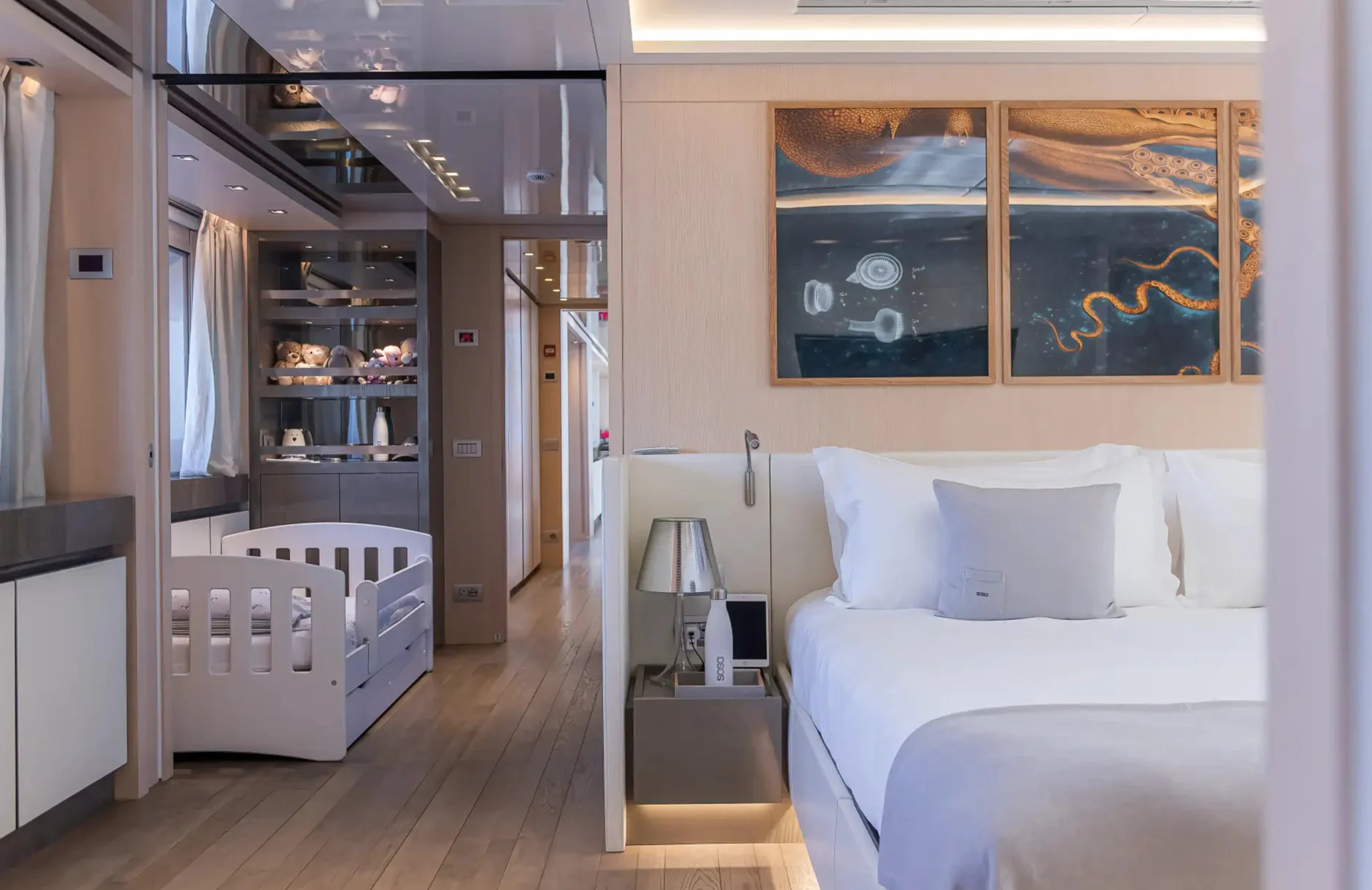 A preview of interior Bedroom cabin