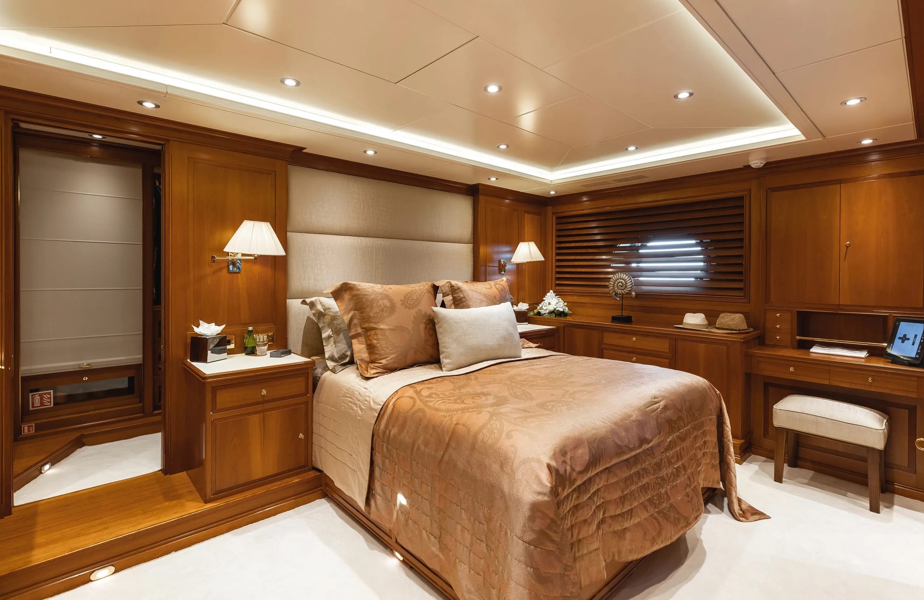 A preview of interior Bedroom cabin