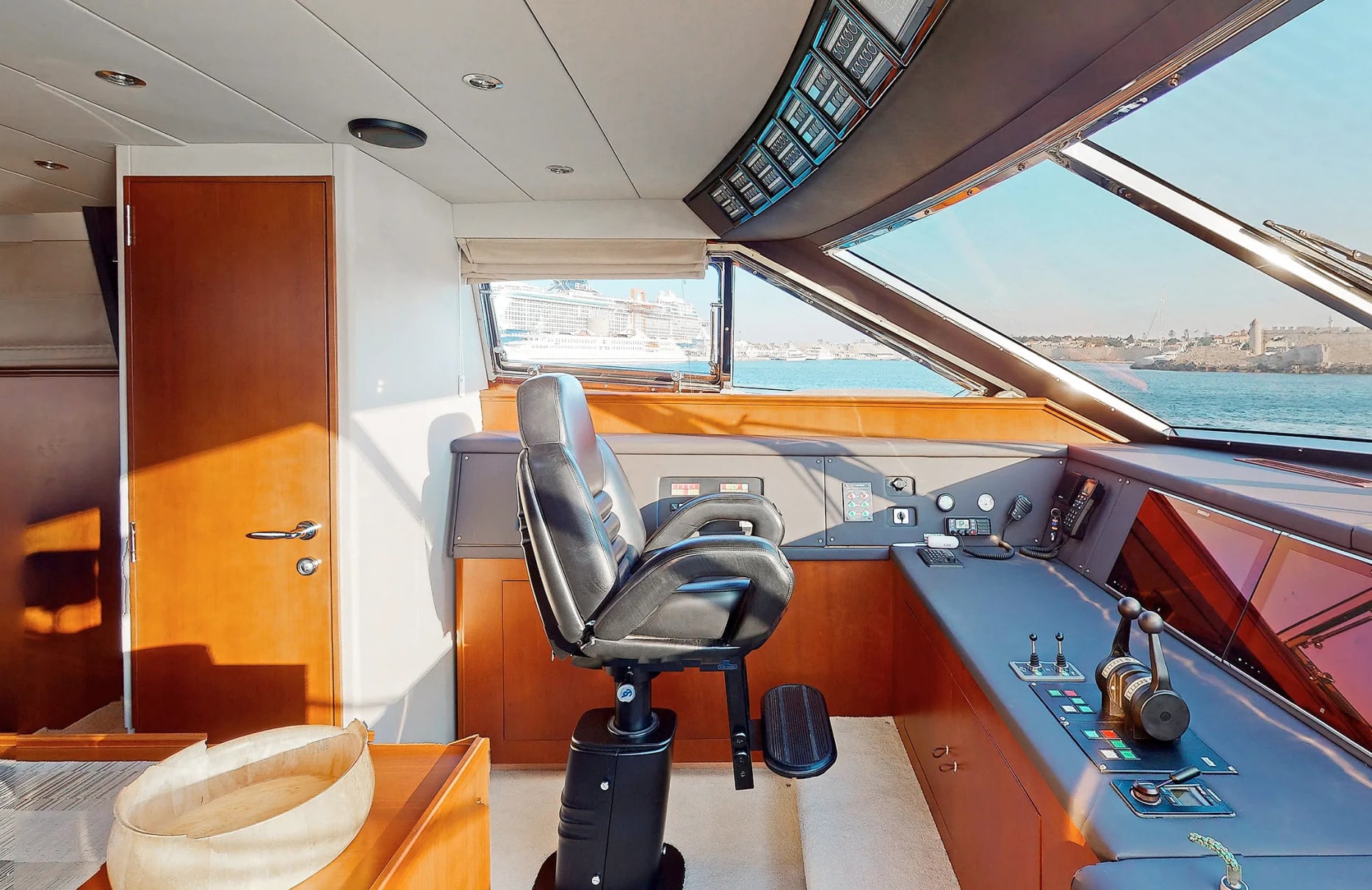 A preview of interior Bridge driving area