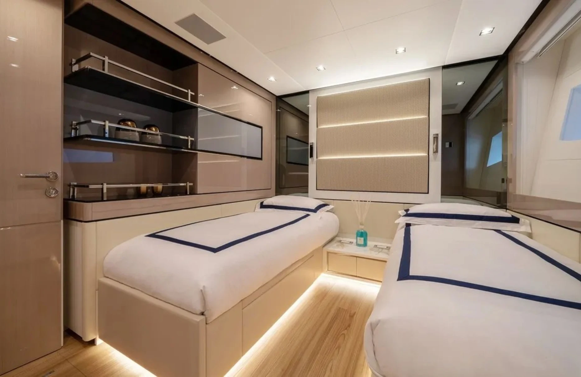 A preview of interior Bedroom cabin