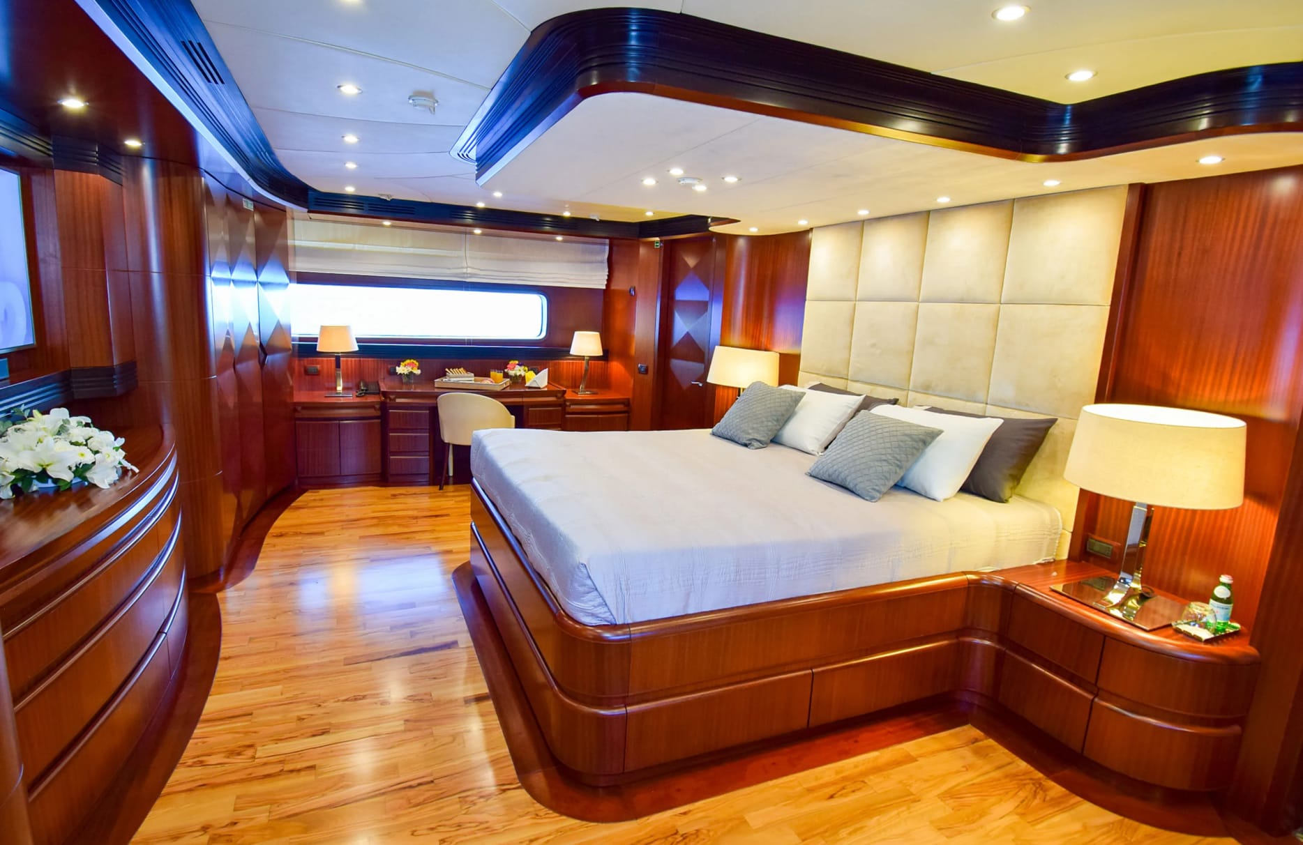 A preview of interior Bedroom cabin