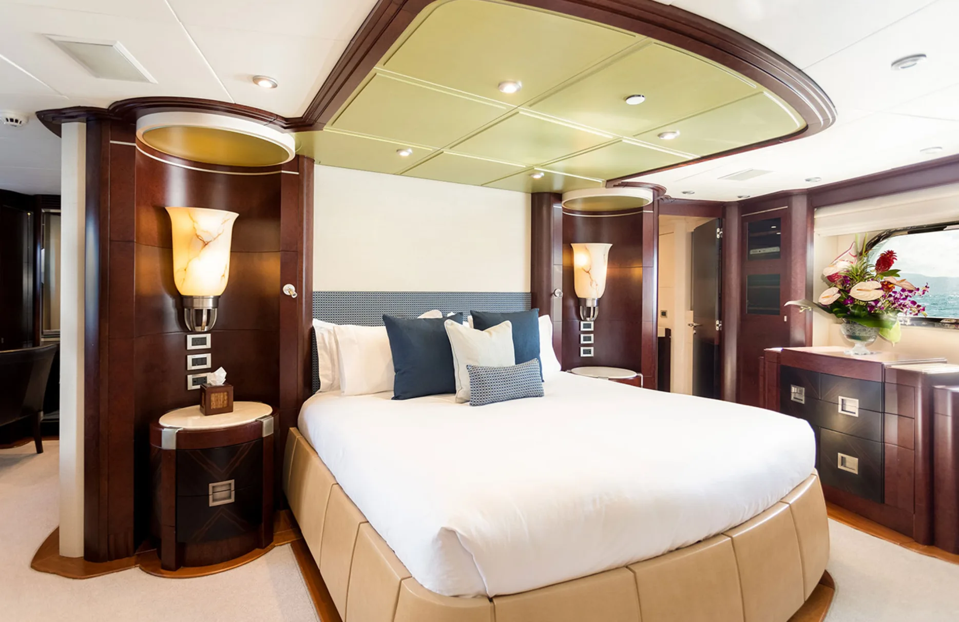 A preview of interior Bedroom cabin