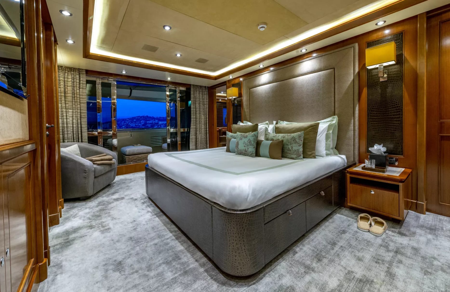 A preview of interior Bedroom cabin