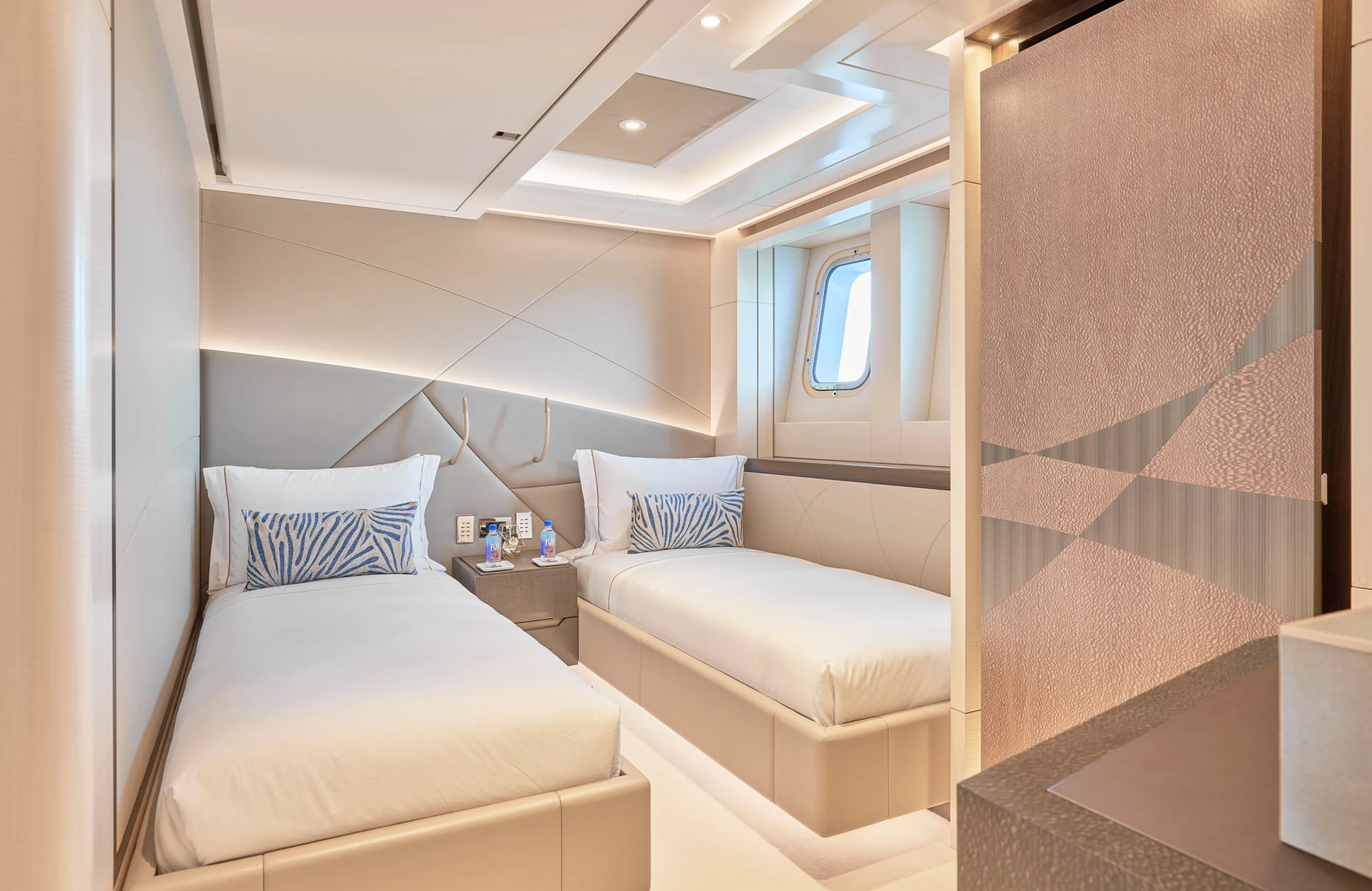 A preview of interior Bedroom cabin