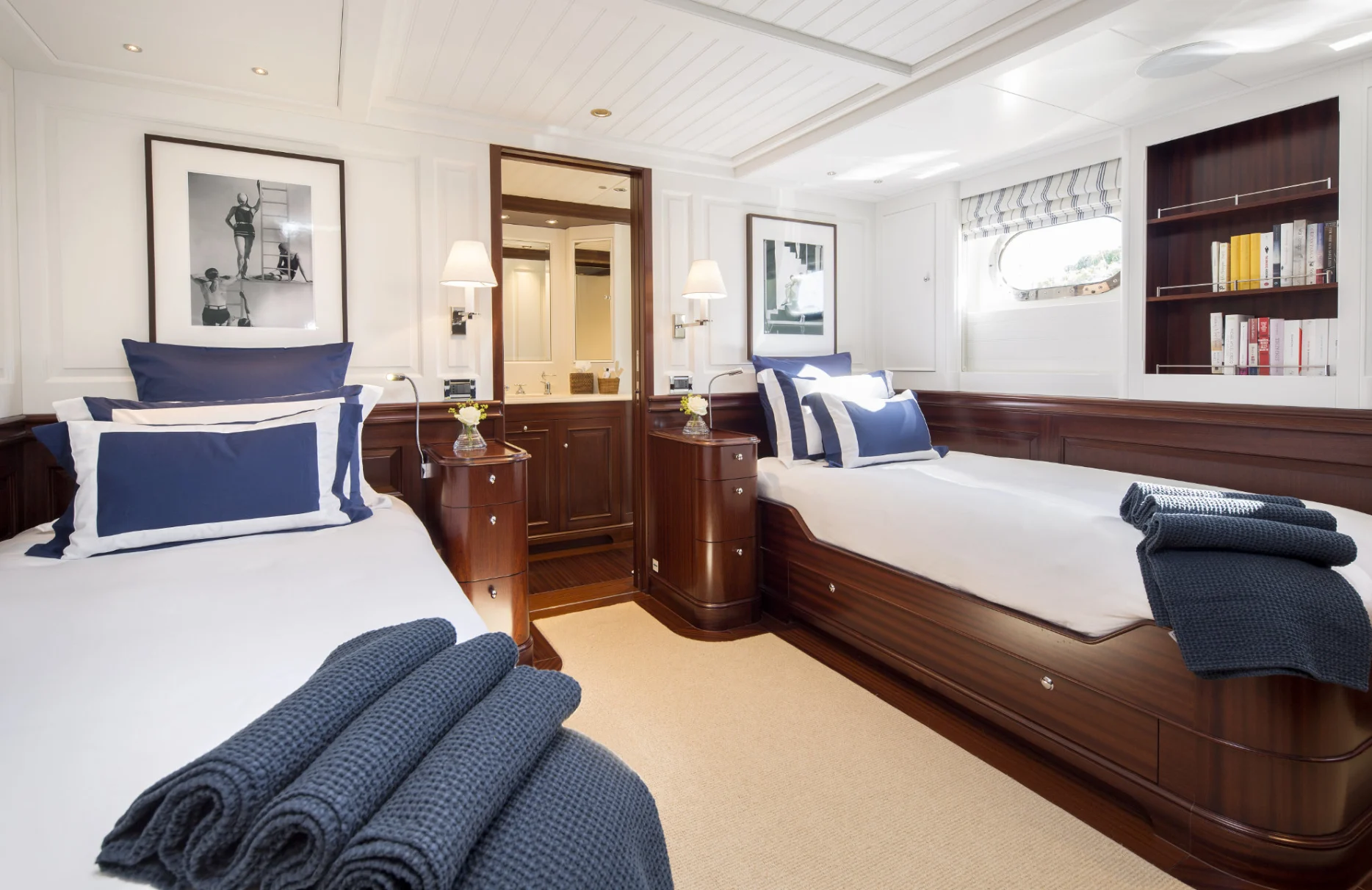 A preview of interior Bedroom cabin