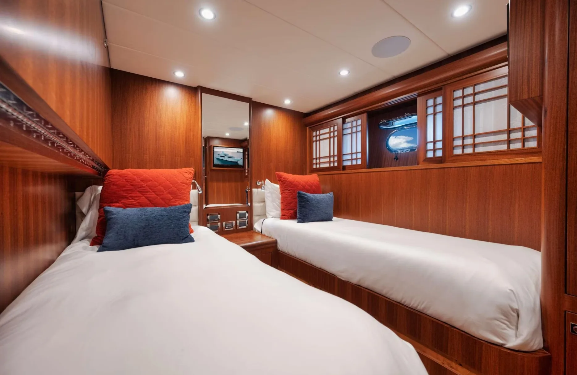 A preview of interior Bedroom cabin